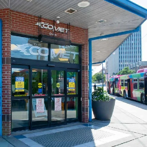 COMET Central station entrance